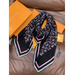 2025年12月11日入荷新品Louis Vuittonマフラーギフト/誕生日/記念品/アクセサリーkaka工場