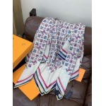 2025年12月11日入荷新品Louis Vuittonマフラーギフト/誕生日/記念品/アクセサリーkaka工場