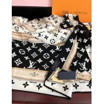 2025年12月11日入荷新品Louis Vuittonマフラーギフト/誕生日/記念品/アクセサリーkaka工場