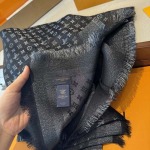 2025年12月11日入荷新品Louis Vuittonマフラーギフト/誕生日/記念品/アクセサリーkaka工場