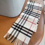 2025年12月11日入荷新品Burberryマフラーギフト/誕生日/記念品/アクセサリーkaka工場
