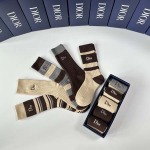 2025年12月11日入荷新品Dior靴下ギフト/誕生日/記念品/アクセサリーkaka工場