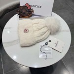 2025年12月11日入荷新品Moncler帽子ギフト/誕生日/記念品/アクセサリーkaka工場