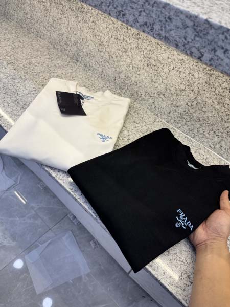 2025年12月12日入荷新作Prada長袖tシャツ/長袖t...