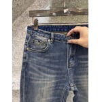 2025年12月12日入荷新作VALENTINOジーパン秋冬高品質/人気/限定版/Knt工場