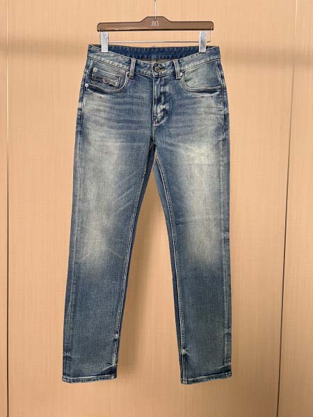 2025年12月12日入荷新作Versaceジーパン秋冬高品...