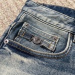 2025年12月12日入荷新作Versaceジーパン秋冬高品質/人気/限定版/Knt工場