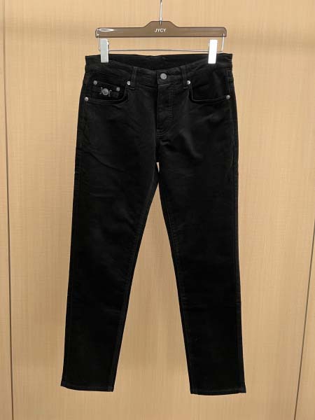 2025年12月14日入荷新作Versaceジーパン秋冬高品...