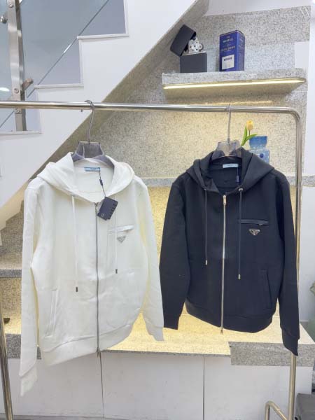 2025年12月15日入荷新作Pradaジャケット秋冬高品質...