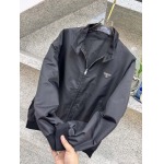 2025年12月15日入荷新作Pradaジャケット秋冬高品質/人気/限定版/Knt工場