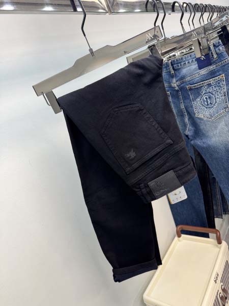 2025年12月15日入荷新作Burberry ジーパン秋冬...