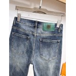 2025年11月18日秋冬新作Loeweジーパン高品質人気商品/XQY工場