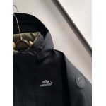 2025年11月19日秋冬新作Balenciagaダウンジャケット人気商品/XQY工場