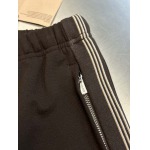 2025年12月22日秋冬新作Miu Miuズボン高品質人気商品/XQY工場