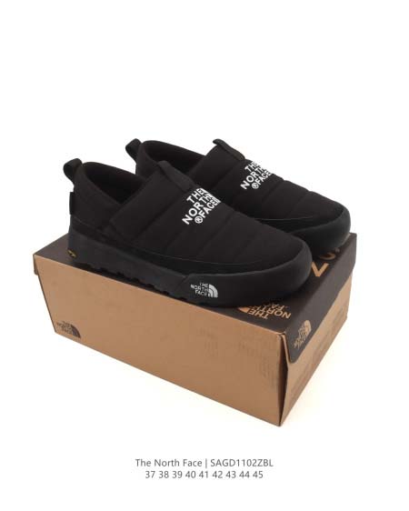 2025年12月新品THE NORTH FACE人気 スニー...