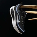 2025年12月25日入荷新品Nike Vomero 18 GORE-TEX人気 スニーカー男女兼用/誕生日プレゼント/XH工場