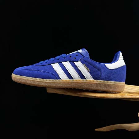 2025年12月25日入荷新品Adidas Original...