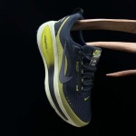 2025年12月25日入荷新品Nike Vomero 18 GORE-TEX人気 スニーカー男女兼用/誕生日プレゼント/XH工場