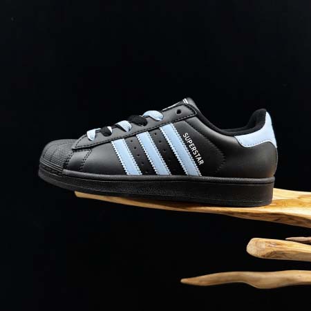 2025年12月25日入荷新品Adidas Original...