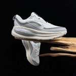 2025年12月25日入荷新品Nike Vomero 18 Gore-Tex人気 スニーカー男女兼用/誕生日プレゼント/XH工場