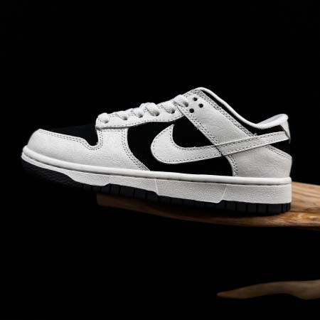 2025年12月25日入荷新品Nike Dunk Embos...