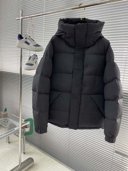 2025年12月29日秋冬新作Monclerダウンジャケット...