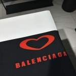 2025年12月29日秋冬新作BALENCIAGA半袖 tシャツ高品質人気商品/誕生日プレゼント/FF工場