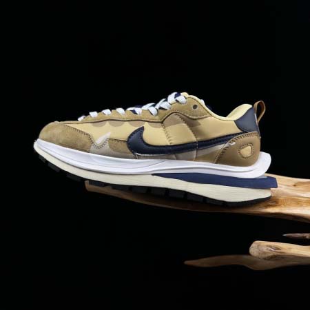 2026年1月10日入荷新品Sacai x NK VaporWaffle人気 スニーカー男女兼用/誕生日プレゼント/XH工場