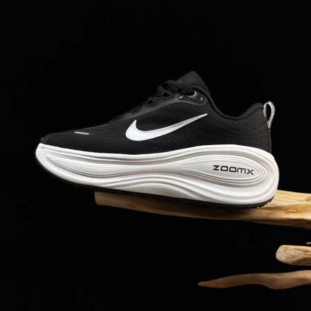 2026年1月10日入荷新品Nike VOMERO 18人気 スニーカー男女兼用/誕生日プレゼント/XH工場