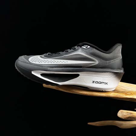 2026年1月10日入荷新品Nike Zoom Fly 6人気 スニーカー男女兼用/誕生日プレゼント/XH工場