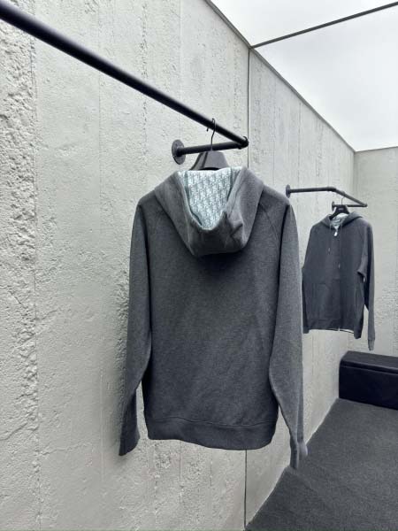 2026年1月19日新作Dior ニットカーディガン  高品質人気商品/誕生日プレゼント/FF工場