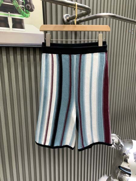 2026年1月26日新作Louis Vuitton高品質人気商品/誕生日プレゼント/FF工場