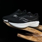 2026年1月9日入荷新品Saucony Triumph 21 N人気 スニーカー男女兼用/誕生日プレゼント/XH工場