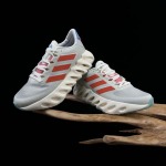2026年1月10日入荷新品Adidas Switch FWD人気 スニーカー男女兼用/誕生日プレゼント/XH工場