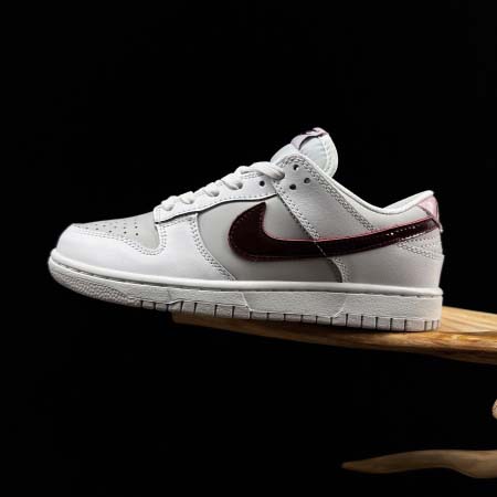 2026年1月10日入荷新品Nike SB Dunk Low...