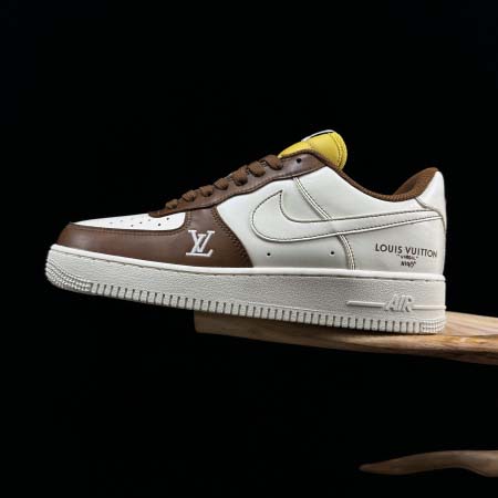 2026年1月10日入荷新品Nike SB Dunk Low...