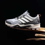 2026年1月10日入荷新品adidas Terrex Skychaser人気 スニーカー男女兼用/誕生日プレゼント/XH工場