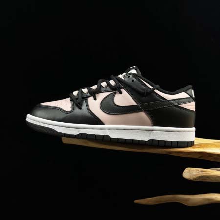 2026年1月10日入荷新品Nike Dunk人気 スニーカ...