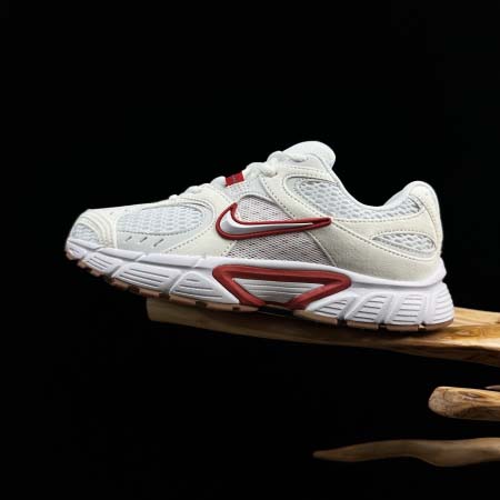 2026年1月10日入荷新品Nike V5 RNR人気 スニ...