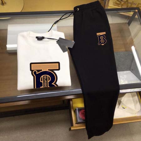 2026年1月28日入荷新作Burberry上下セット大人気...