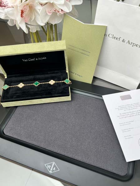 2026年2月1日入荷新品van cleef & arpelsブレスレットギフト/誕生日/記念品/アクセサリーxin工場