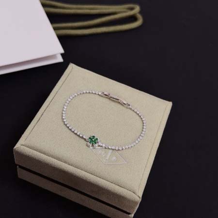 2026年2月1日入荷新品van cleef & arpelsブレスレットギフト/誕生日/記念品/アクセサリーxin工場