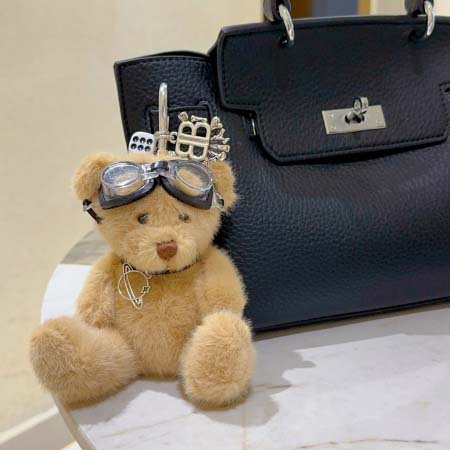2026年2月3日入荷新品Balenciaga キーホルダー ギフト/誕生日/記念品/アクセサリーxin工場
