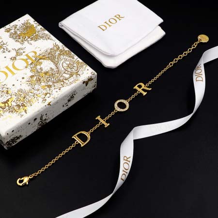 2026年2月5日入荷新品Diorブレスレットギフト/誕生日/記念品/アクセサリーxin工場