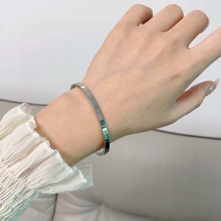 2026年2月5日入荷新品Dior腕輪/ブレスレットギフト/誕生日/記念品/アクセサリーxin工場