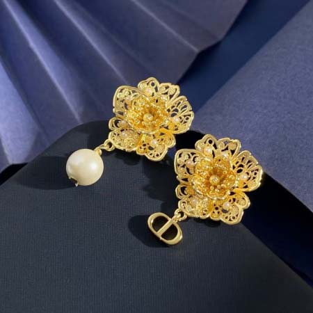 2026年2月5日入荷新品Diorピアスギフト/誕生日/記念品/アクセサリーxin工場