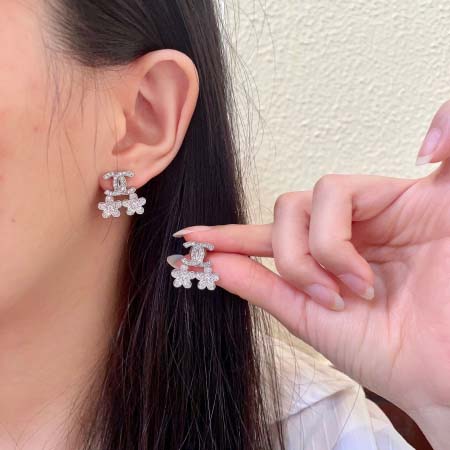 2026年2月2日入荷新品シャネルピアスギフト/誕生日/記念...