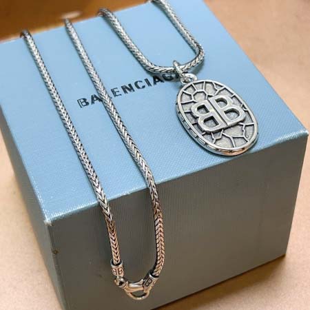2026年2月3日入荷新品Balenciagaネックレスギフ...