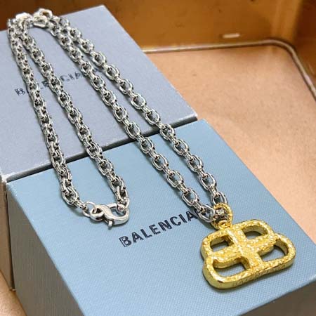2026年2月3日入荷新品Balenciagaネックレスギフ...