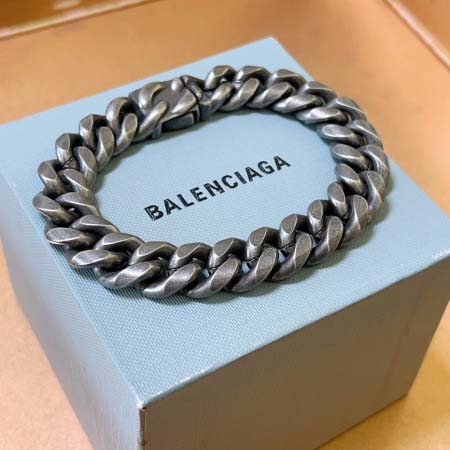 2026年2月3日入荷新品Balenciagaブレスレットギ...